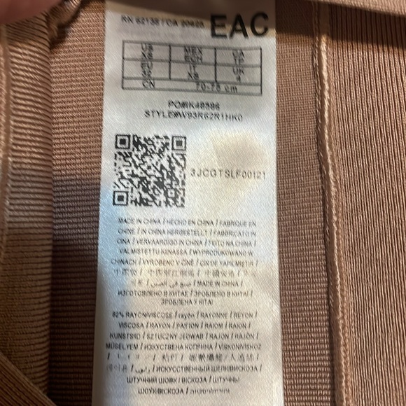 Guess Bandage Crop Top Size XS - Picture 9 of 9